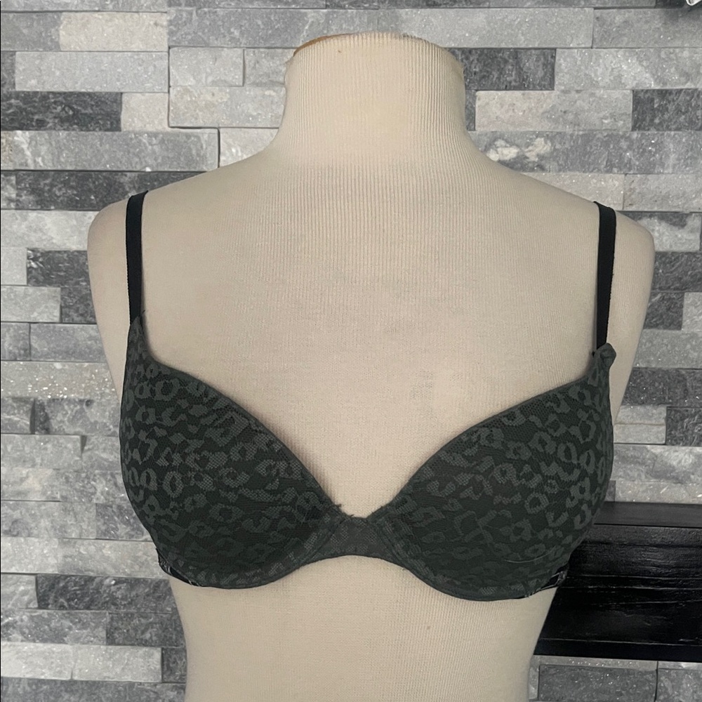 Victorias Secret PINK Wear Everywhere Padded Push Up Bra Dark Green Size 32 B